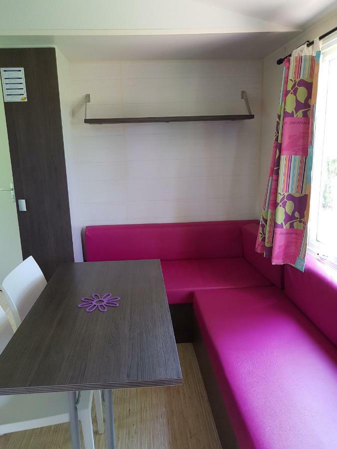 Camping Le Mouliat 호텔 Moncrabeau 외부 사진