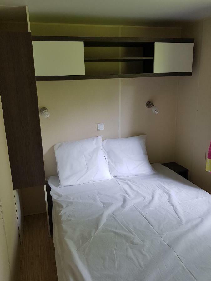 Camping Le Mouliat 호텔 Moncrabeau 외부 사진