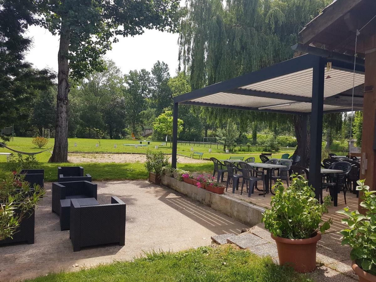 Camping Le Mouliat 호텔 Moncrabeau 외부 사진